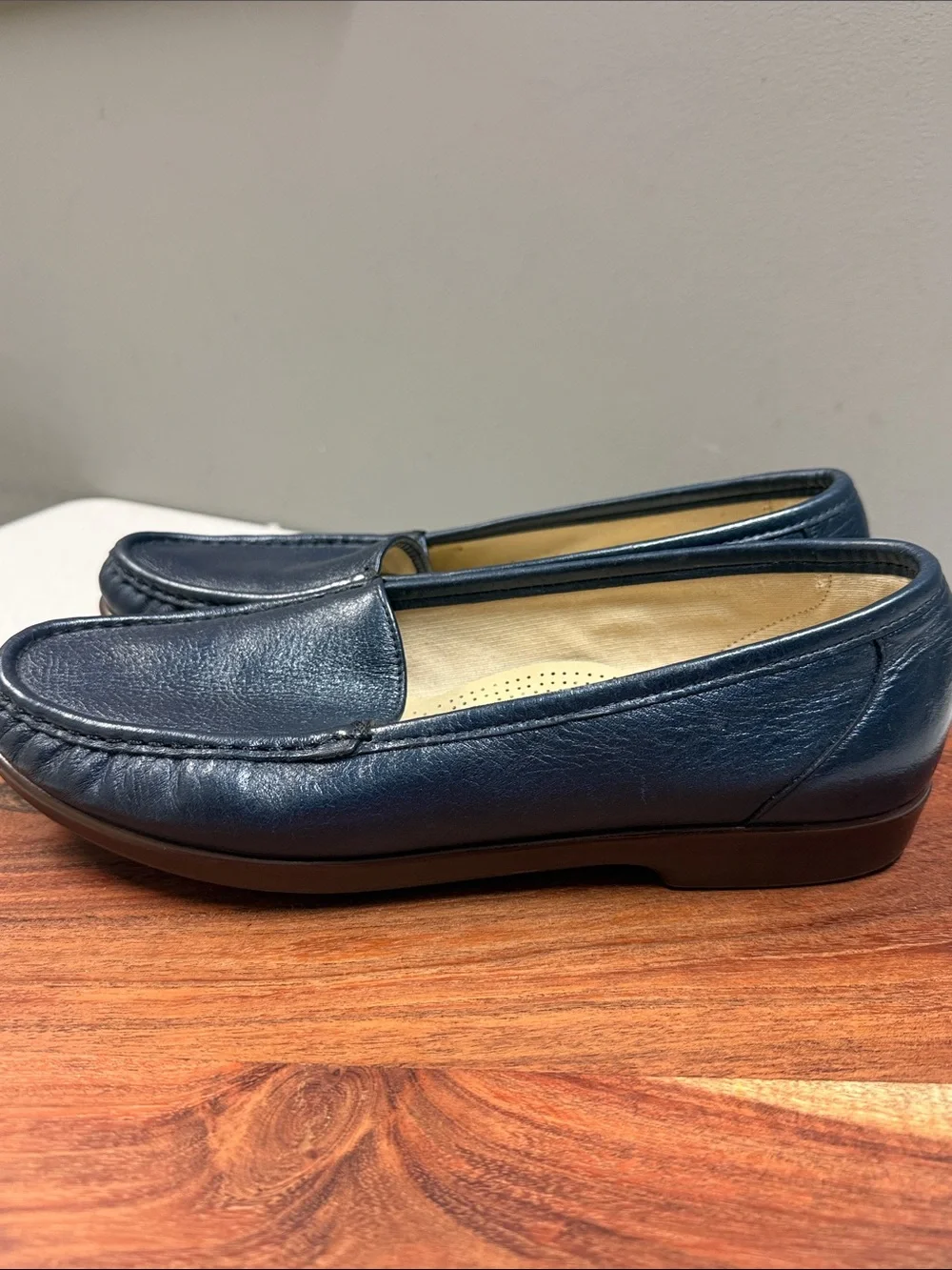 SAS Tripad Comfort Women’s 10 M Navy Blue Leather Loafers Made USA